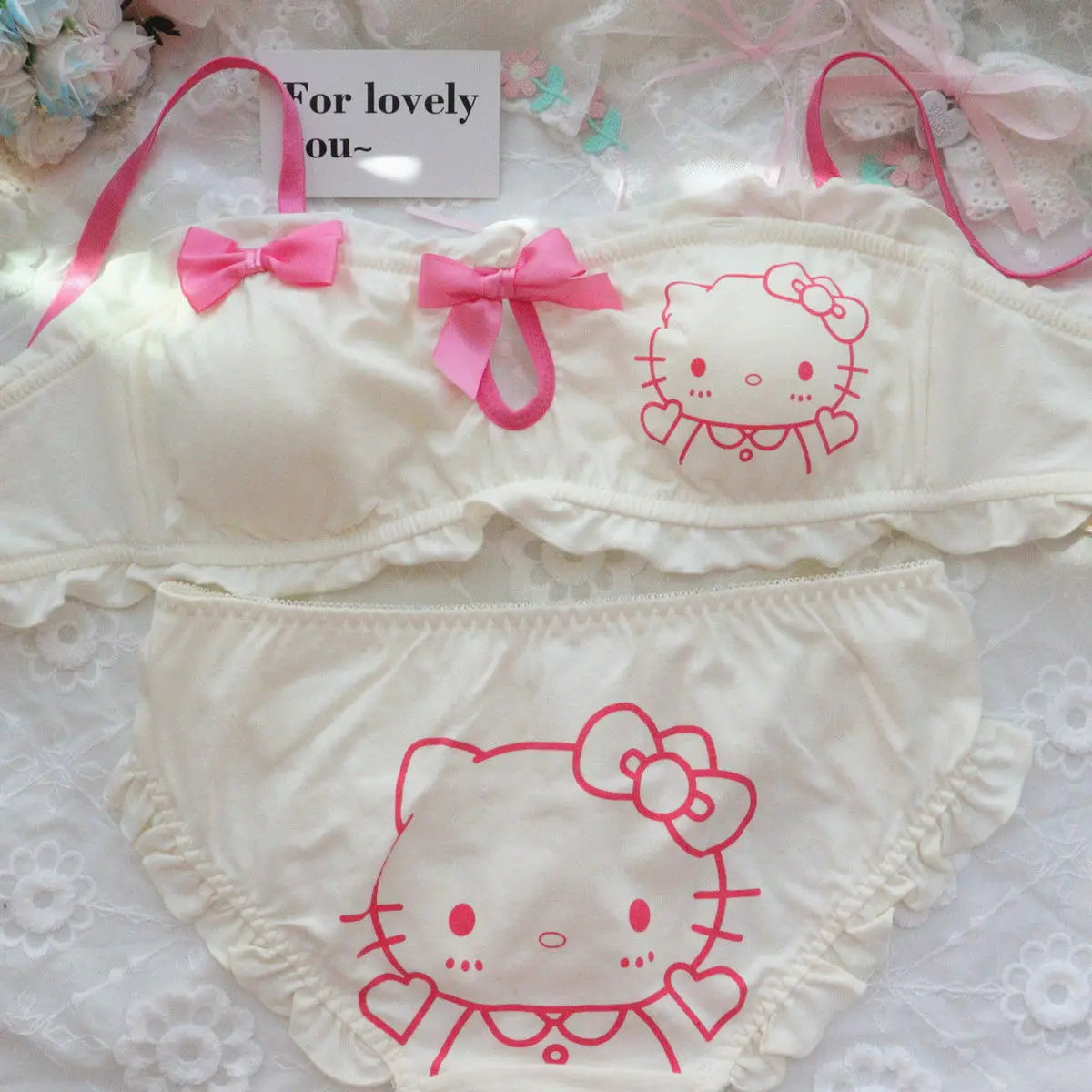 Sanrio Cotton Cute And Sweet Hello Kitty Chest Bras and Panties 2 Pcs Suit Women's Student No Steel Ring Girl Underwear Bra Set